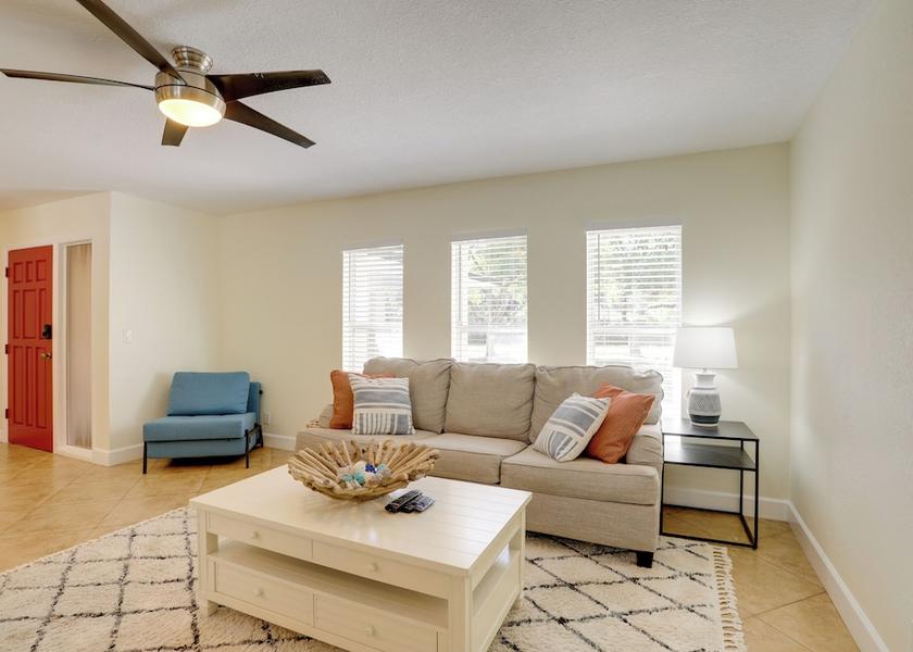 Florida Largo Interior Entrance