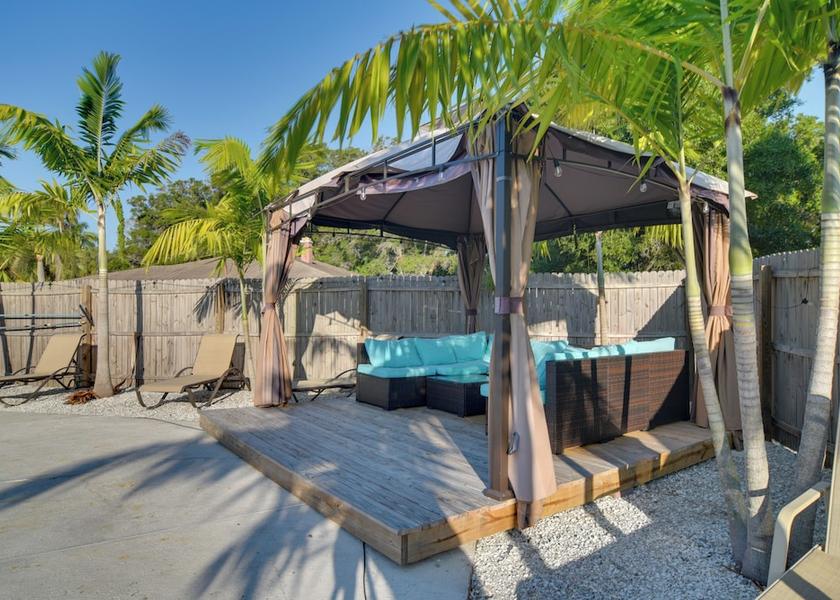 Florida Largo Interior Entrance