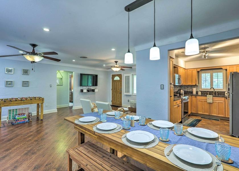 Florida Largo Interior Entrance