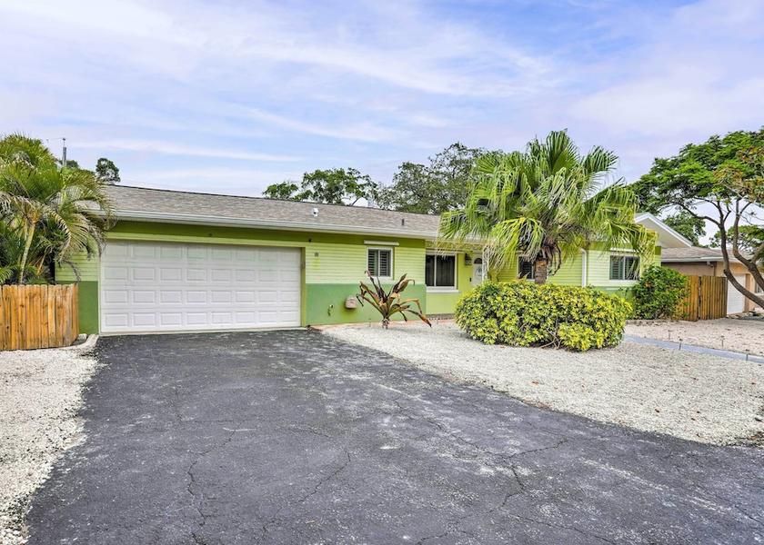 Florida Largo Interior Entrance