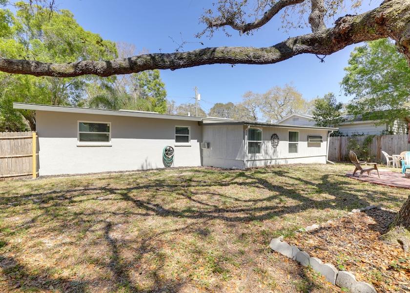Florida Largo Interior Entrance