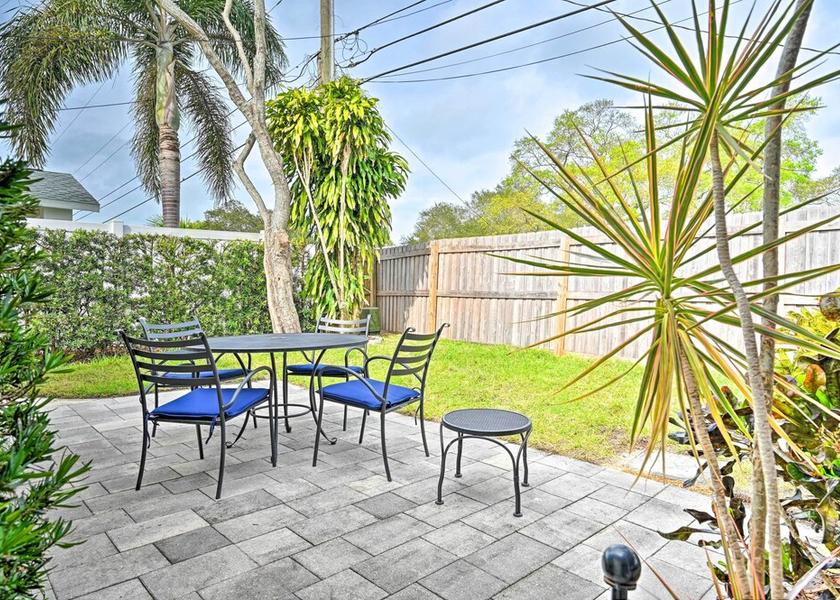 Florida Largo Interior Entrance