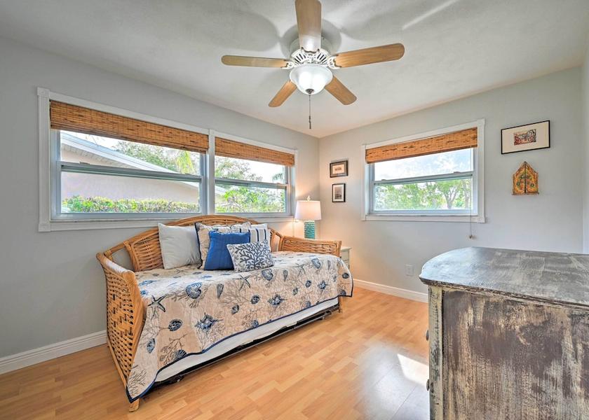 Florida Largo Interior Entrance