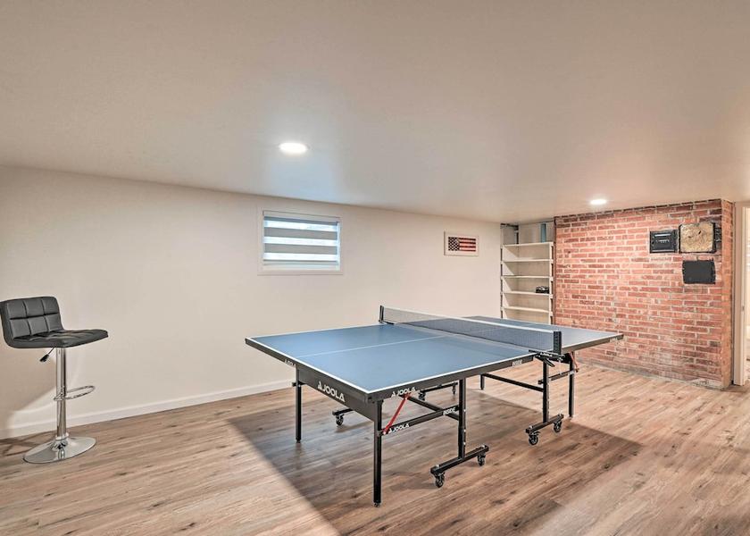 Oregon Redmond Interior Entrance