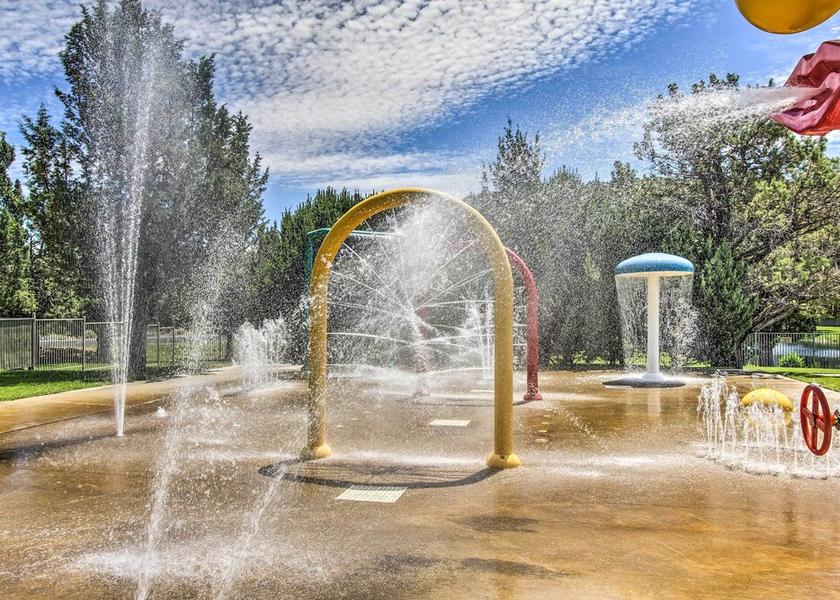 Oregon Redmond Interior Entrance
