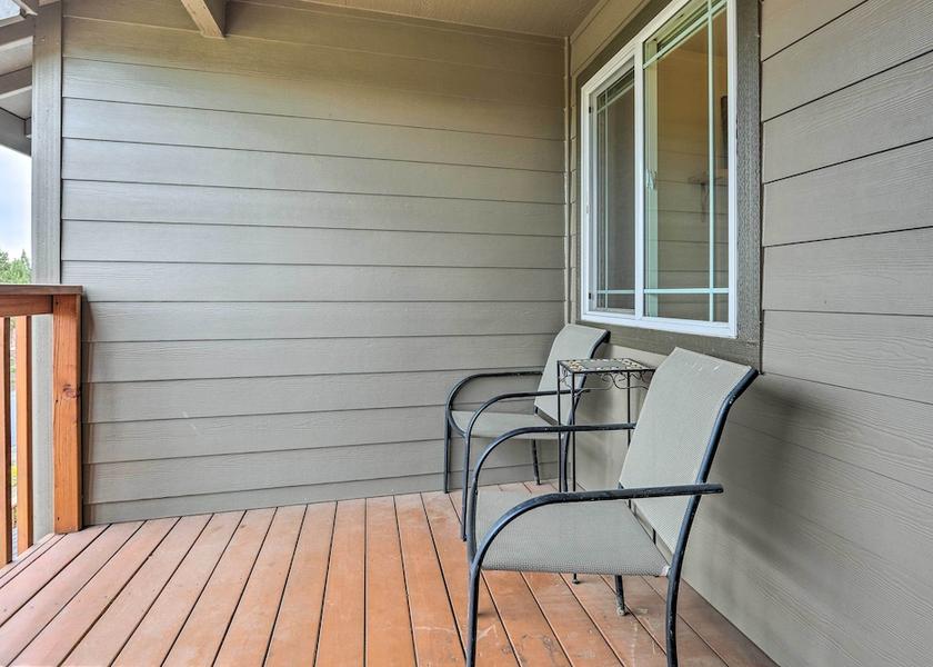 Oregon Redmond Interior Entrance