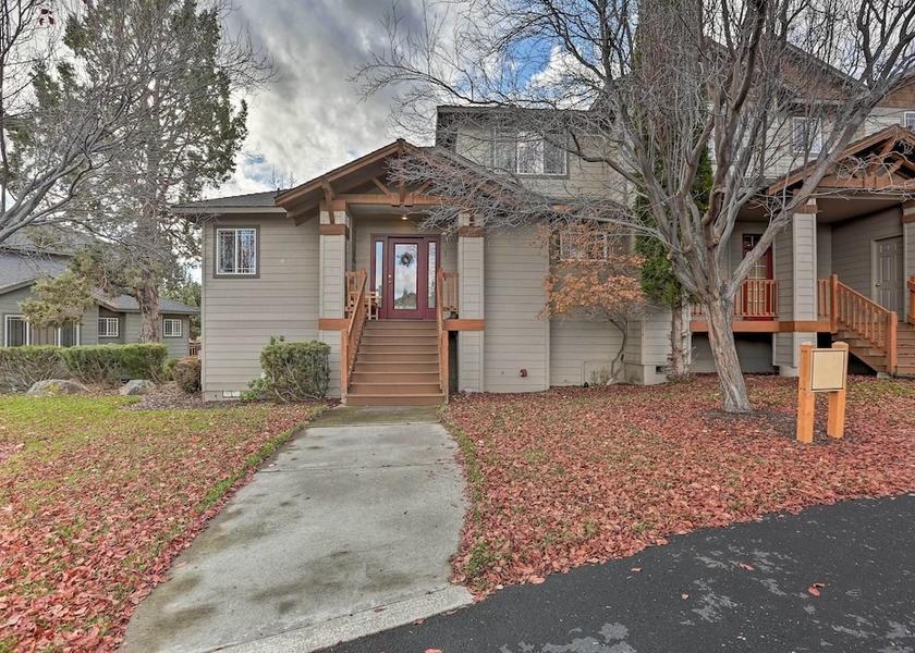 Oregon Redmond Interior Entrance