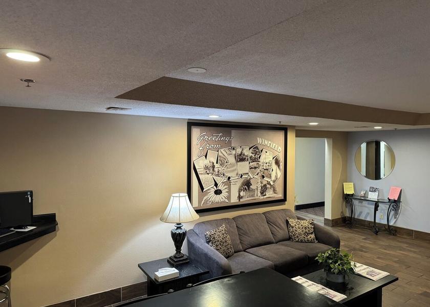 Kansas Winfield Lobby