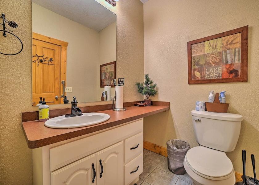 Michigan Gaylord Interior Entrance