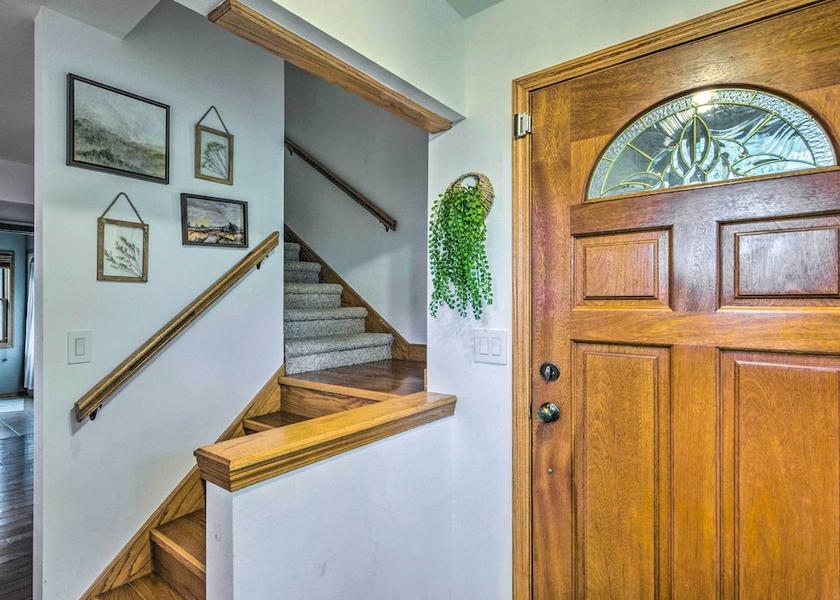 Arkansas Russellville Interior Entrance