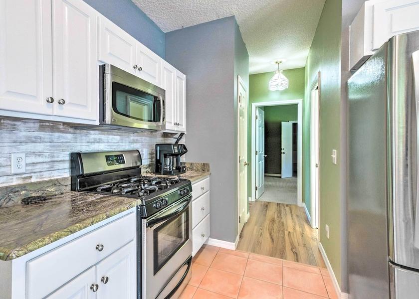 Florida Hawthorne Interior Entrance