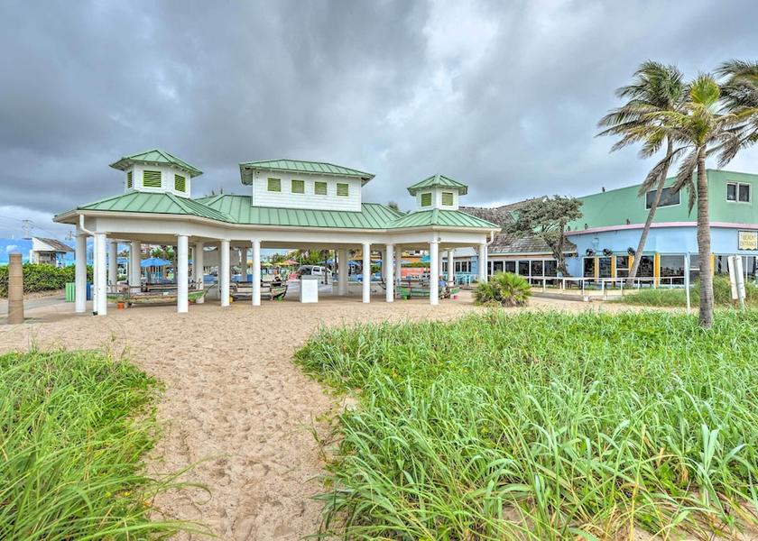 Florida Lauderdale-by-the-Sea Interior Entrance