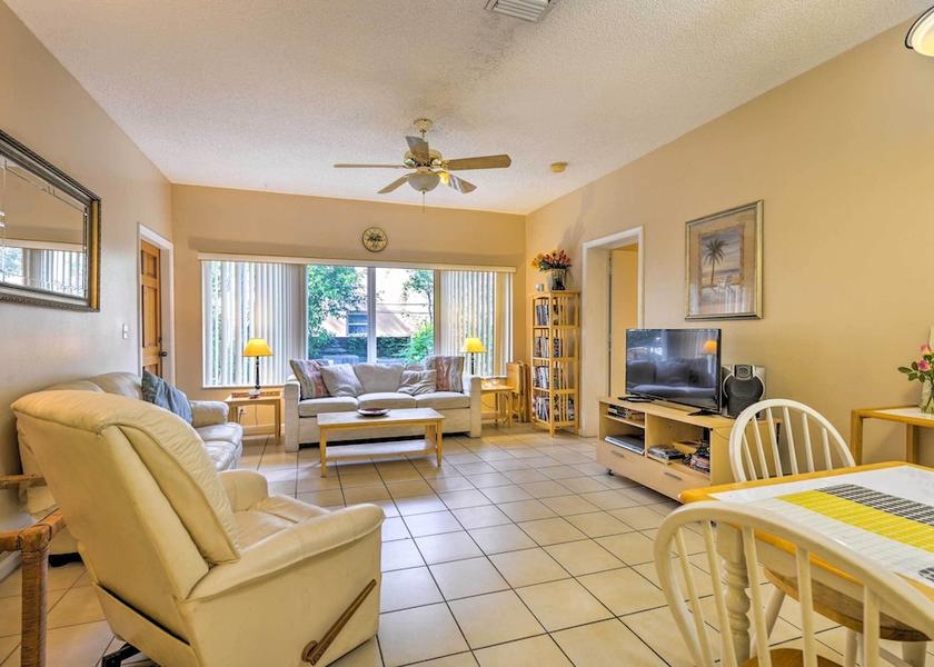 Florida Lauderdale-by-the-Sea Interior Entrance