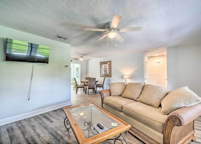 California Beverly Hills Interior Entrance