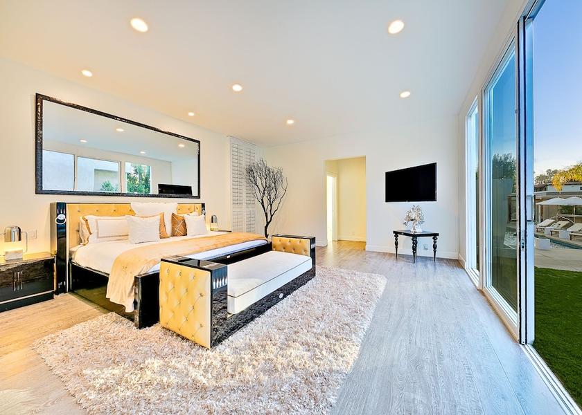 California Beverly Hills Room