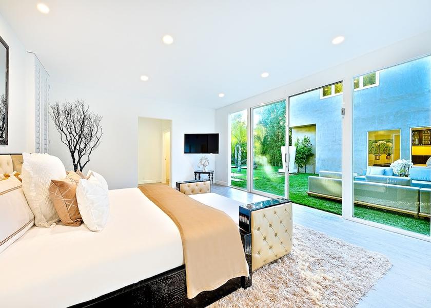 California Beverly Hills Room