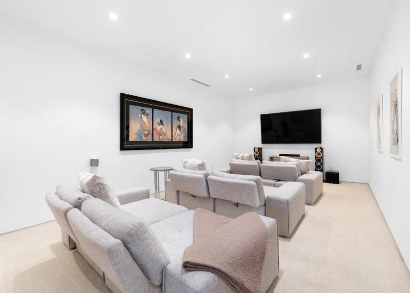 California Beverly Hills Living Area
