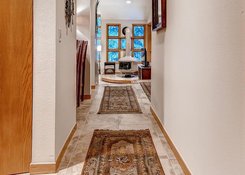 Colorado Frisco Interior Entrance