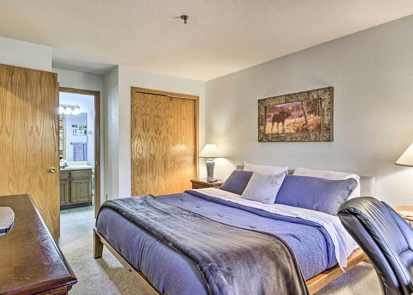 Colorado Frisco Interior Entrance