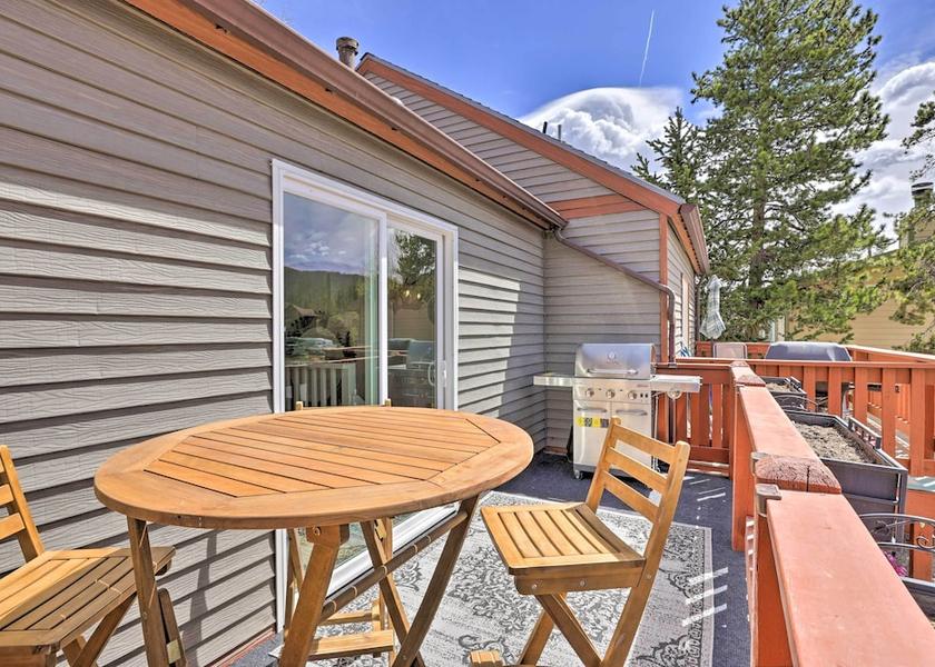 Colorado Frisco Interior Entrance