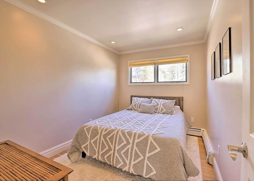 Colorado Frisco Interior Entrance