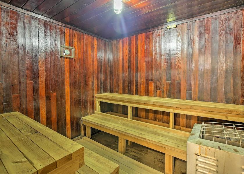 Colorado Frisco Interior Entrance