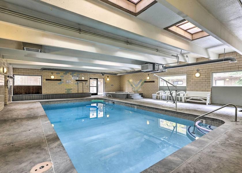 Colorado Frisco Interior Entrance