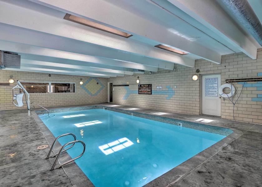 Colorado Frisco Interior Entrance