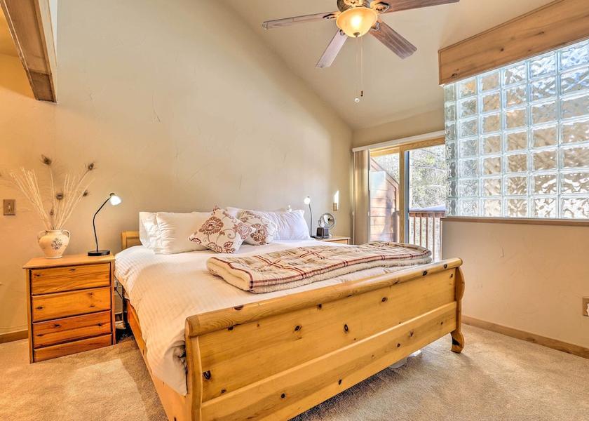 Colorado Frisco Interior Entrance