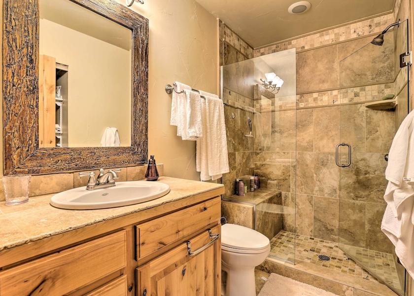 Colorado Frisco Interior Entrance