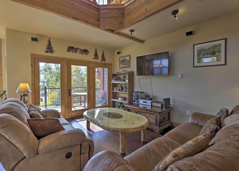 Colorado Frisco Interior Entrance