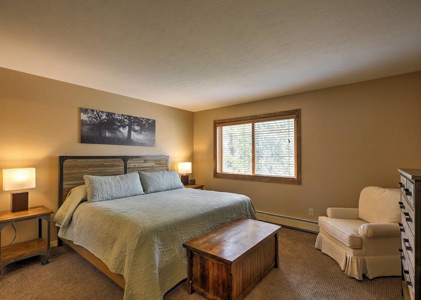 Colorado Frisco Interior Entrance