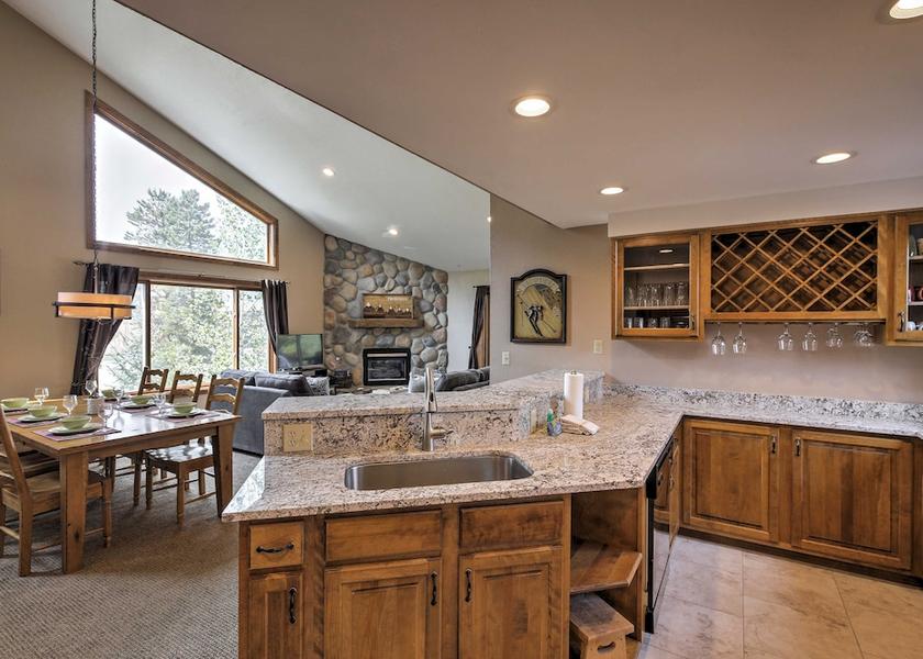 Colorado Frisco Interior Entrance