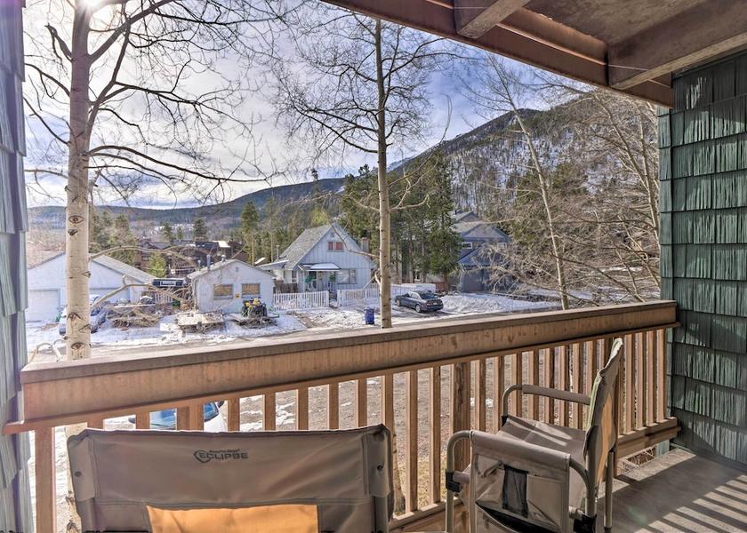 Colorado Frisco Interior Entrance