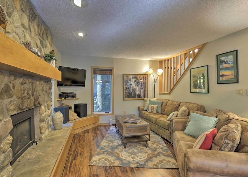 Colorado Frisco Interior Entrance