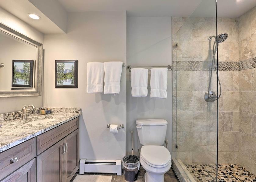 Colorado Frisco Interior Entrance