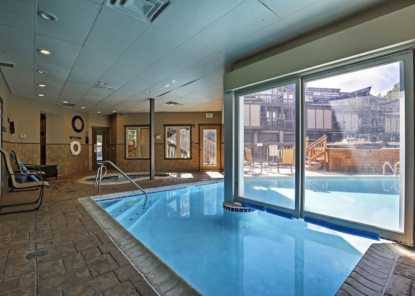 Colorado Frisco Interior Entrance