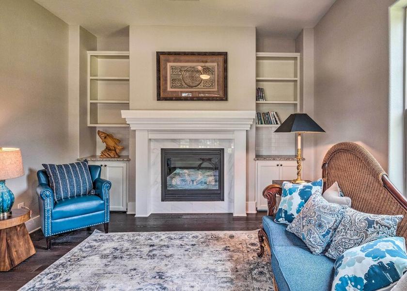 Louisiana Bastrop Interior Entrance