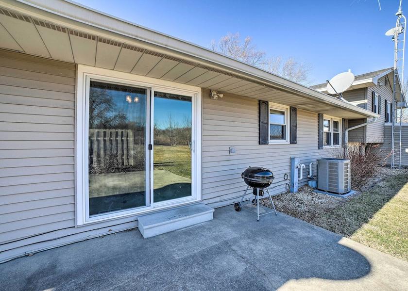 South Carolina Seneca Interior Entrance