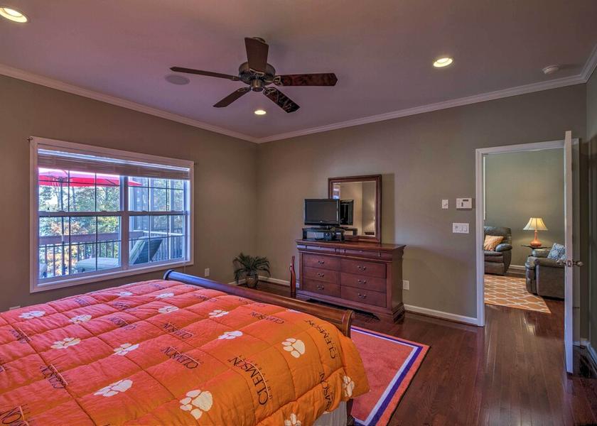 South Carolina Seneca Interior Entrance