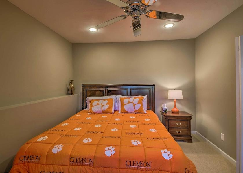 South Carolina Seneca Interior Entrance