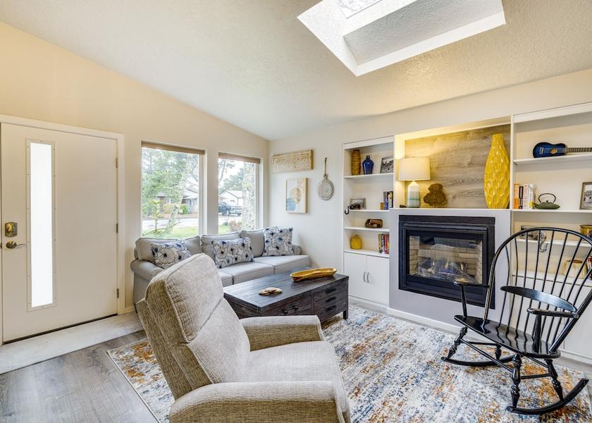 Oregon Seaside Interior Entrance