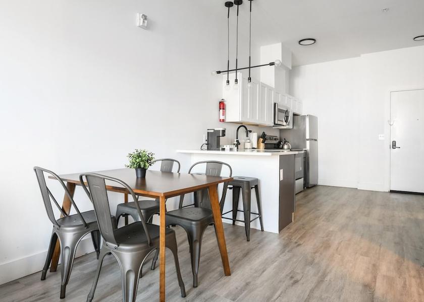 New Jersey Elizabeth Room