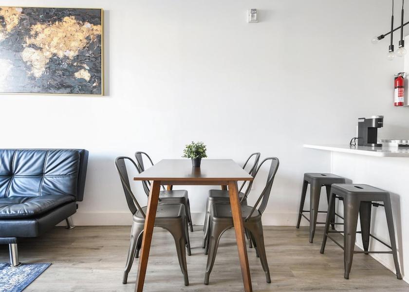 New Jersey Elizabeth Room