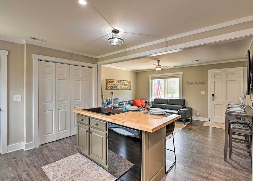 Tennessee Murfreesboro Interior Entrance