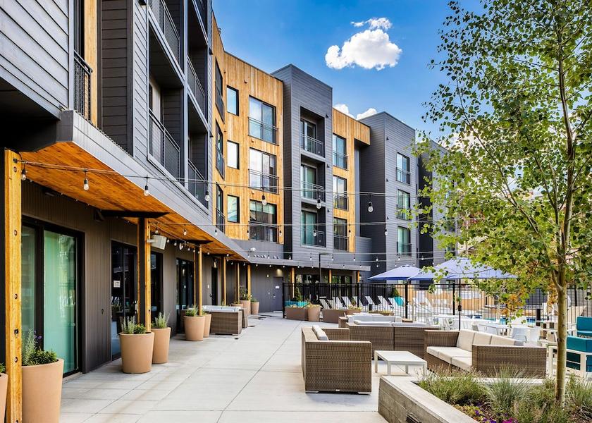 Kentucky Park City Exterior Detail