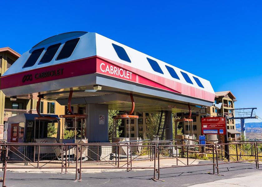 Kentucky Park City Exterior Detail