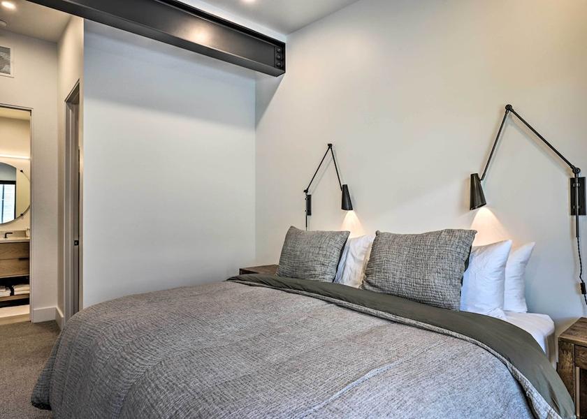 Kentucky Park City Interior Entrance