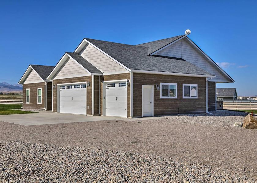 Colorado Dillon Interior Entrance