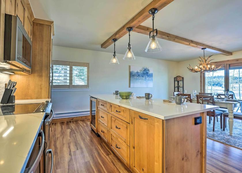 Colorado Dillon Interior Entrance